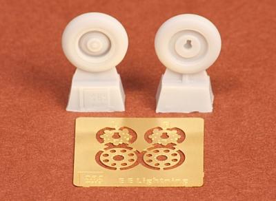 E.E. Lightning wheel set