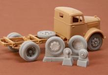 Kfz.385 wheel set (late 8-bolt type) - 1.