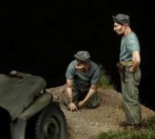 USMC Mechanics (WW II) - 3.