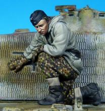 German Panther Commander (WW II) - 4.